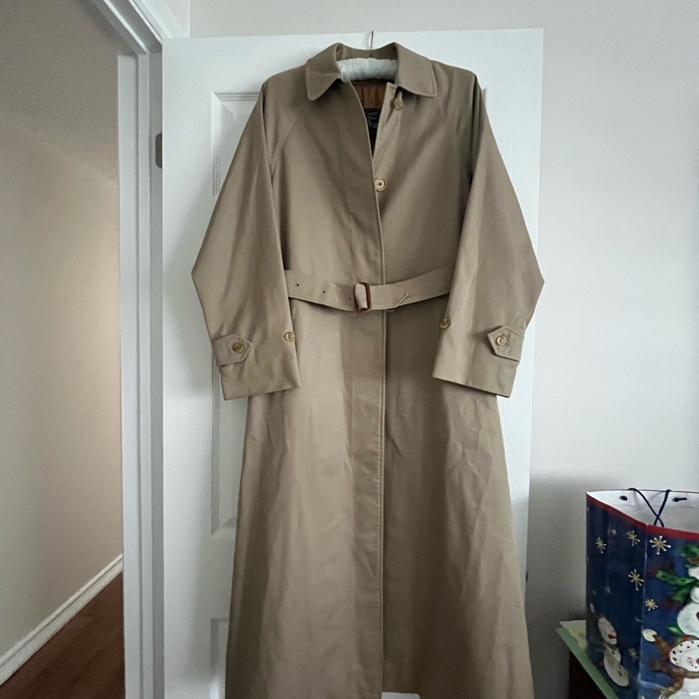 Burberry Beige Vintage Trench Coat